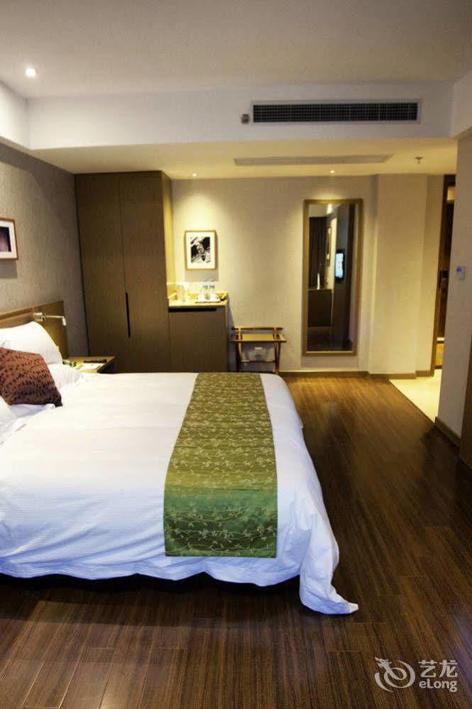 Heyi Hotel Hefei Changjiang Middle Road Esterno foto